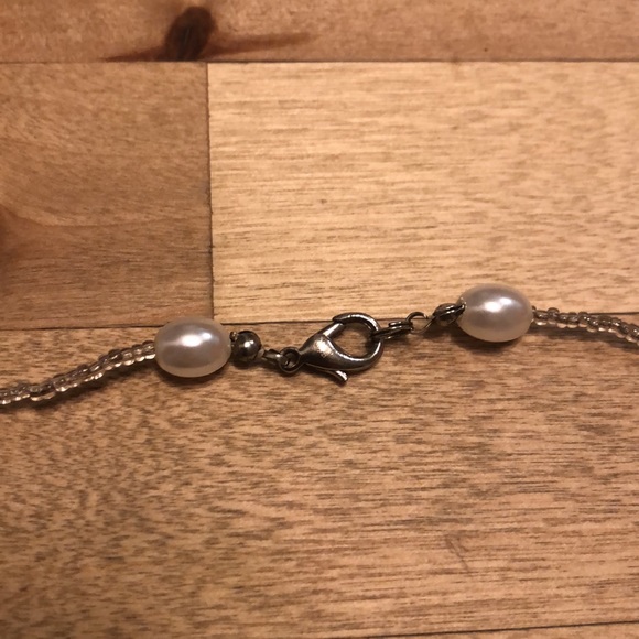 Beaded Necklace with Faux Pearls - Picture 3 of 3